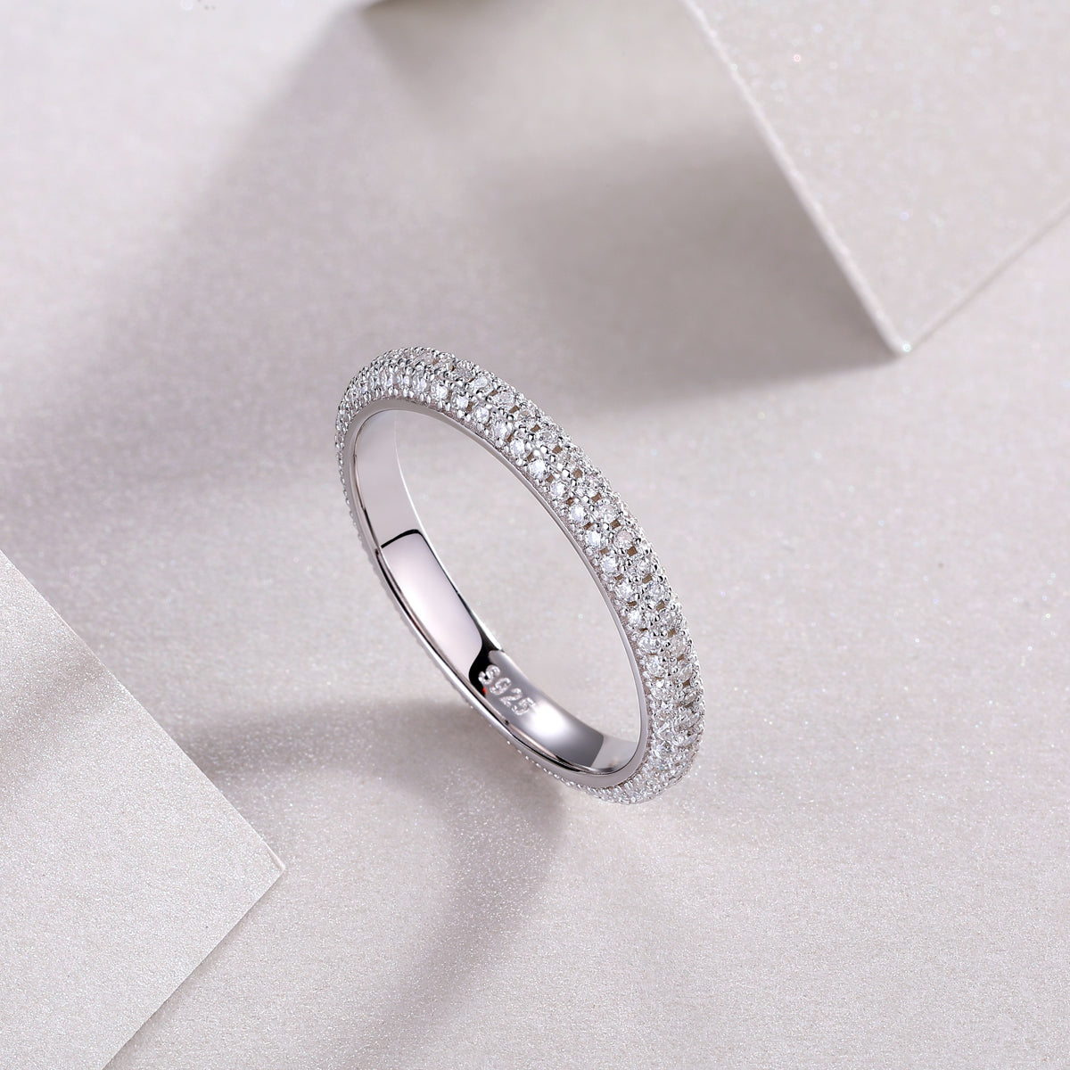 Anillos minimalistas