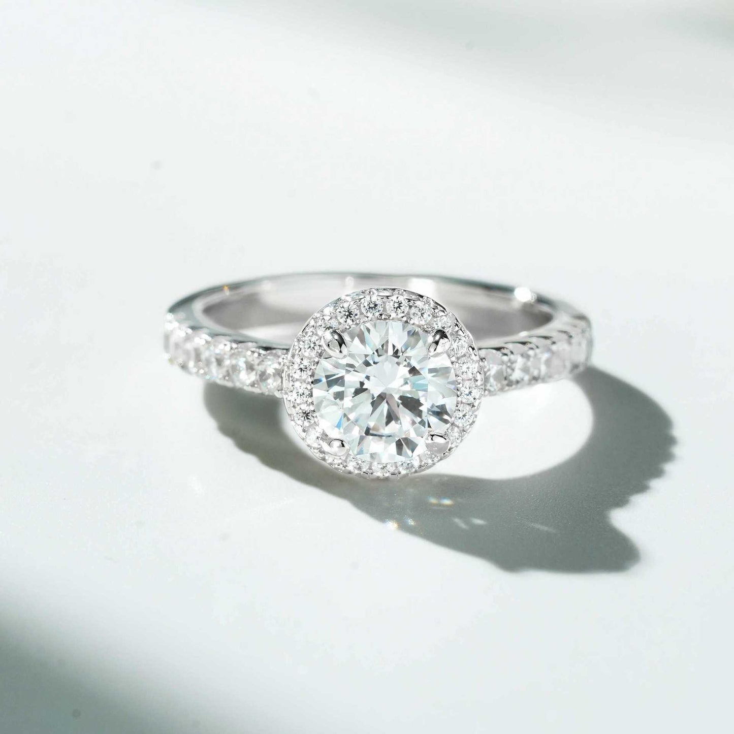 Anillo  1-carat Round Bezel Ring